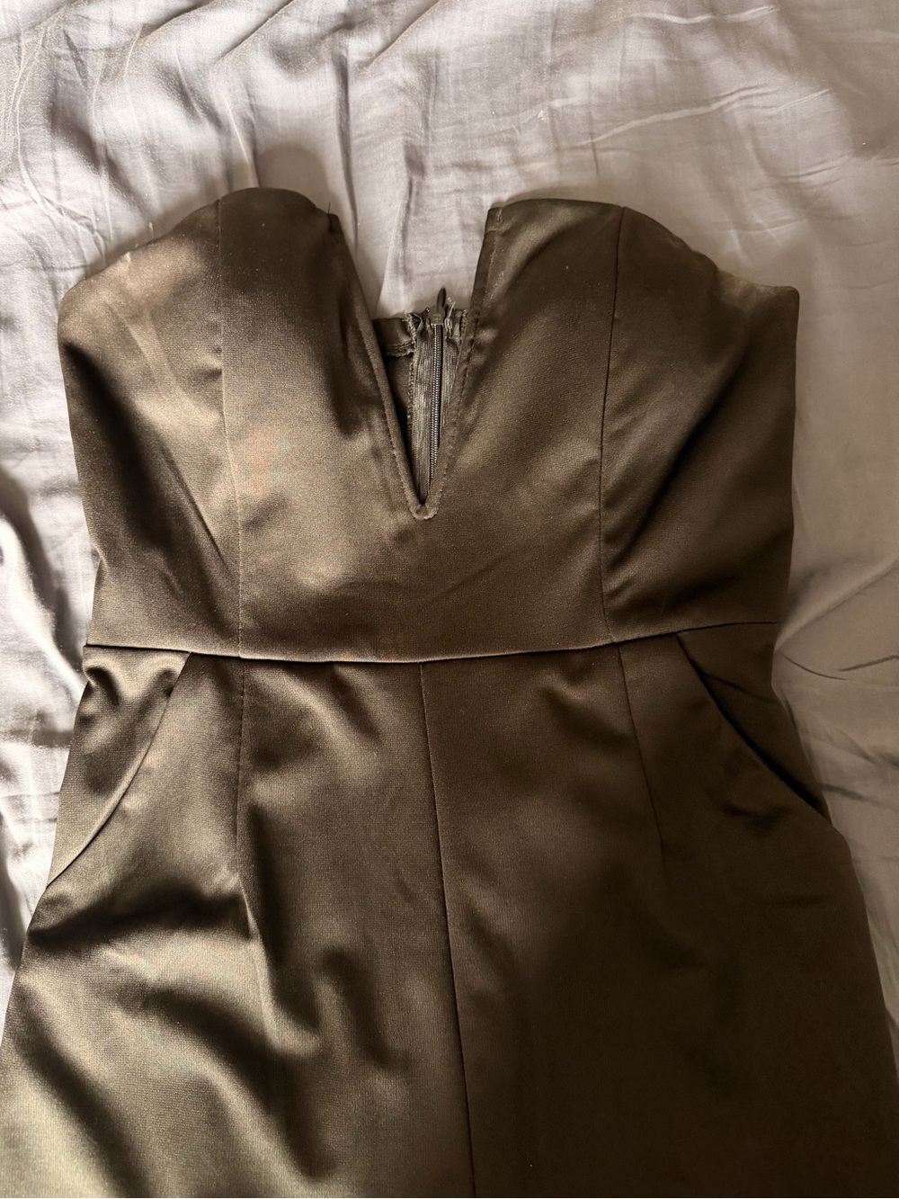 Strapless V-Neck Satin Evening Pant romper in black